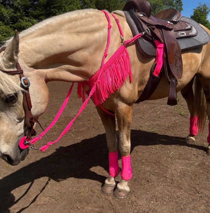 Hot pink Barrel Reins, Round with grip knots