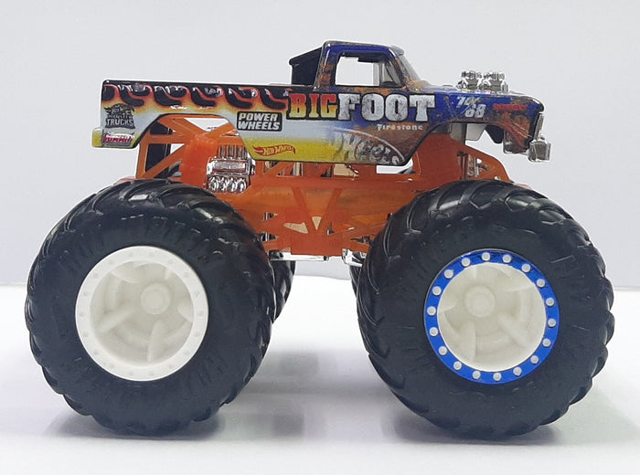2-Pack Big Bite vs. BIGFOOT 1:64 Scale Die-Cast Toy Set