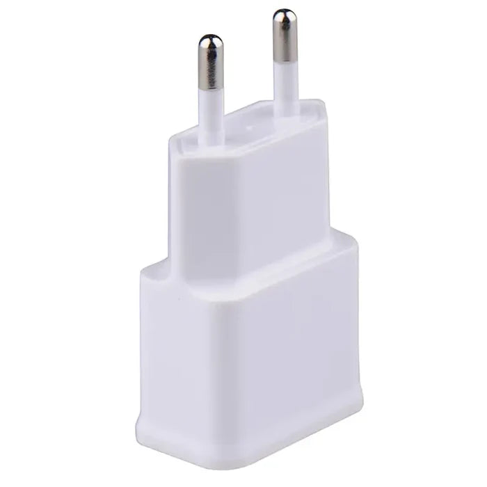 a white usb adapt plug