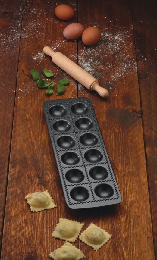 Black Ravioli Tray 12 Hole With Rolling Pin