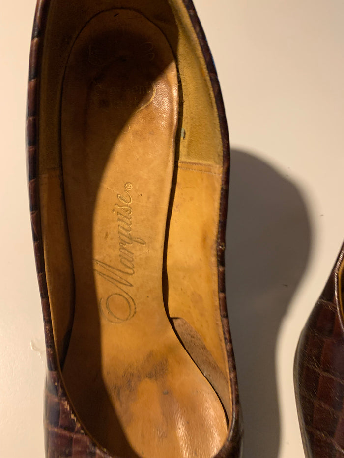 Classic Bark Brown Alligator High Heel Shoes circa 1960s 6N