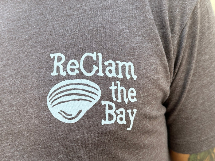 Jetty T Shirt: Clam Seed Design Tee