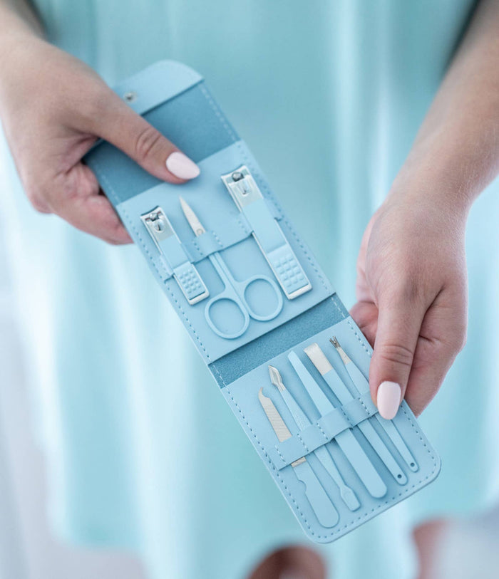 blue manicure set