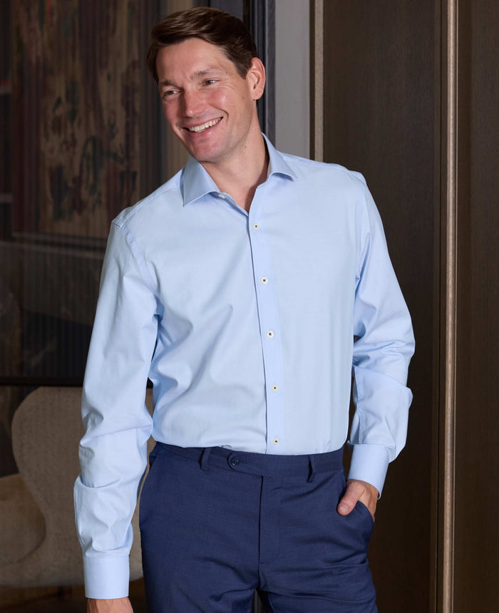 Men's Sky Blue Herringbone Cotton Slim Fit Formal Shirt With Single Cuffs model shot